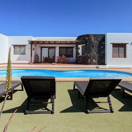 Casa Mina Villa La Oliva Luaran gambar