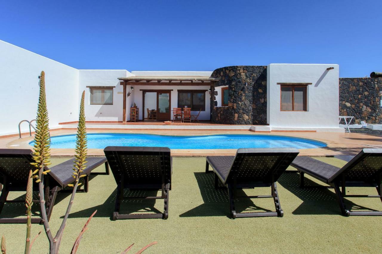 Casa Mina Villa La Oliva Luaran gambar
