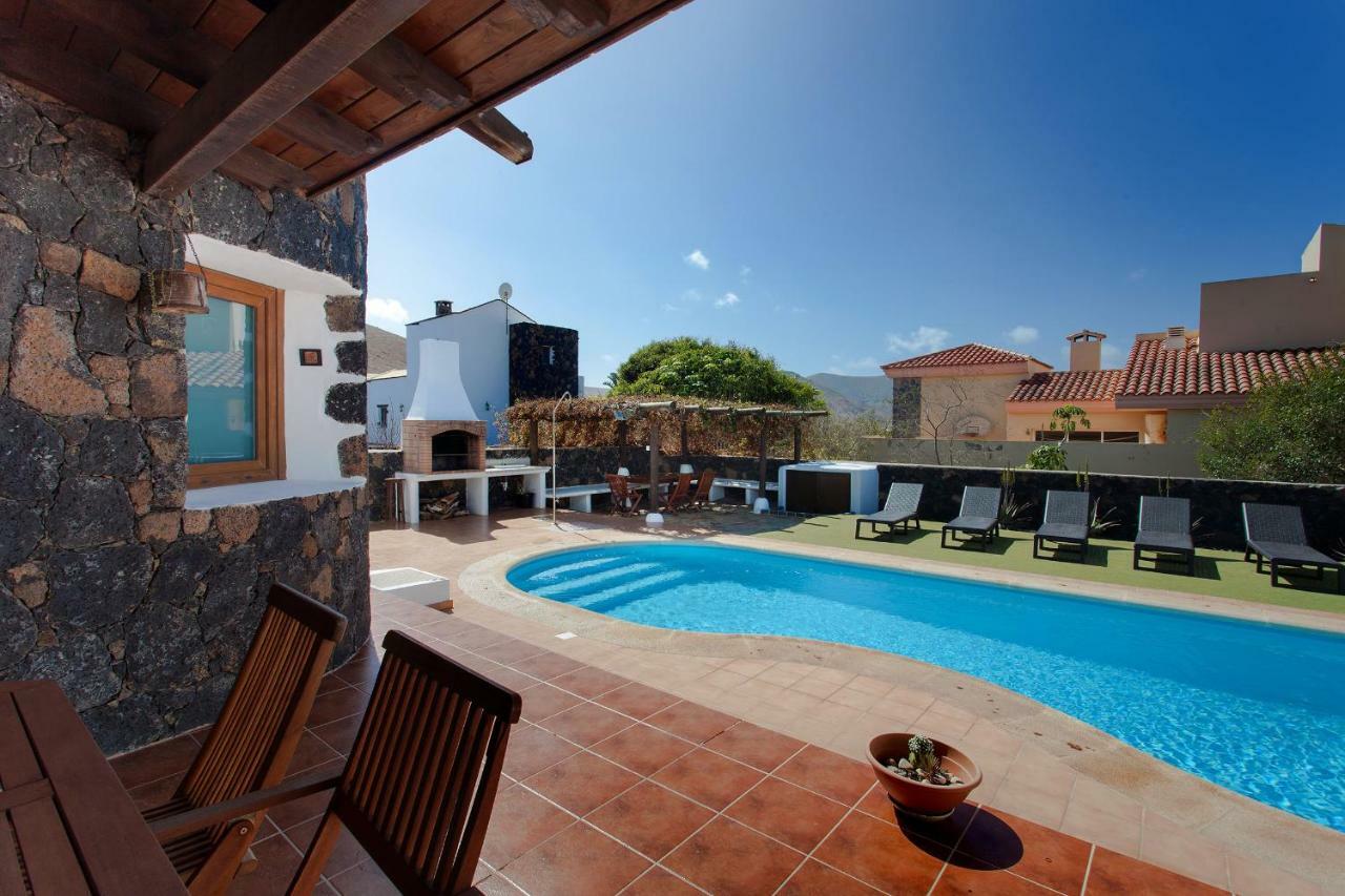 Casa Mina Villa La Oliva Luaran gambar